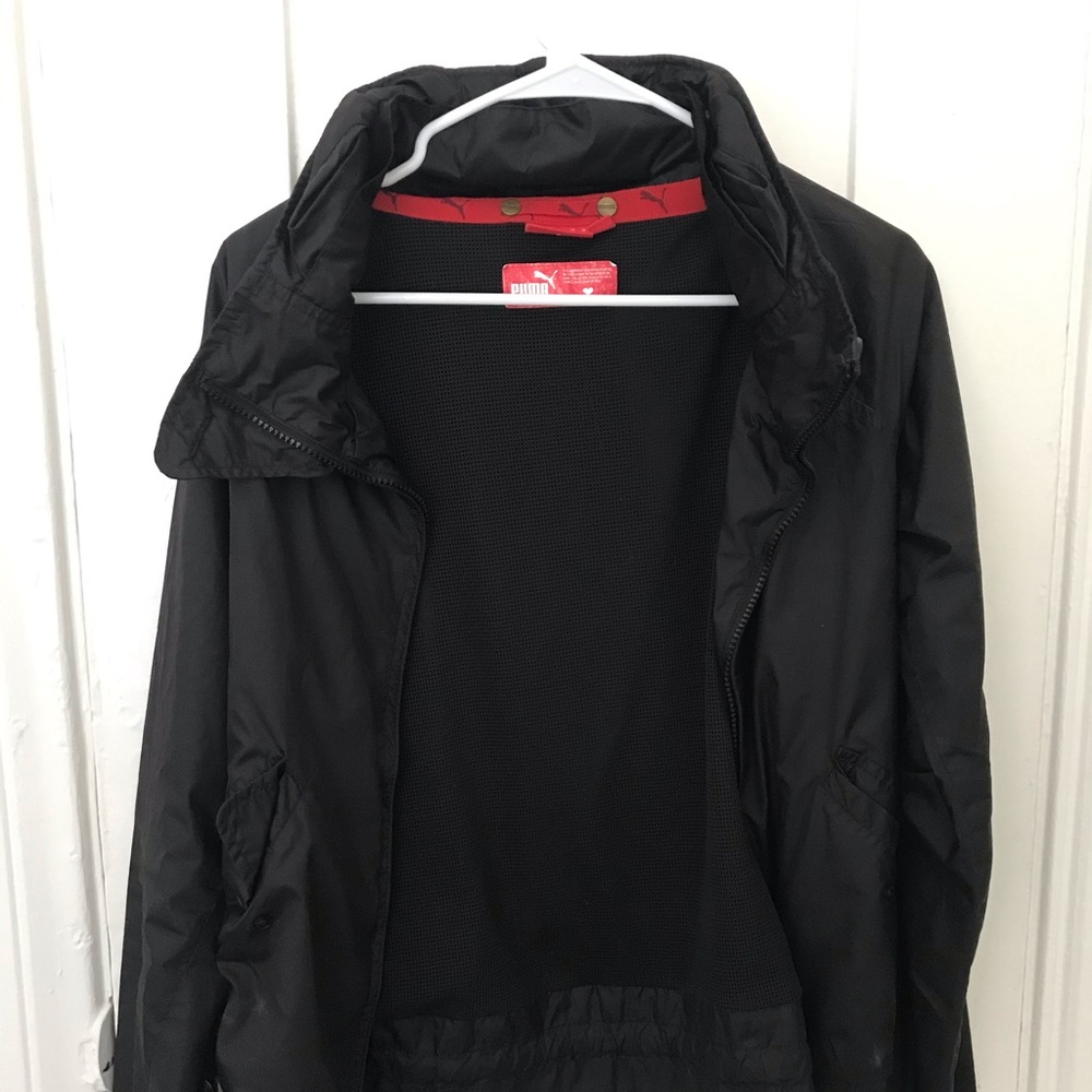 Lightweight PUMA jacket with hidden hood
